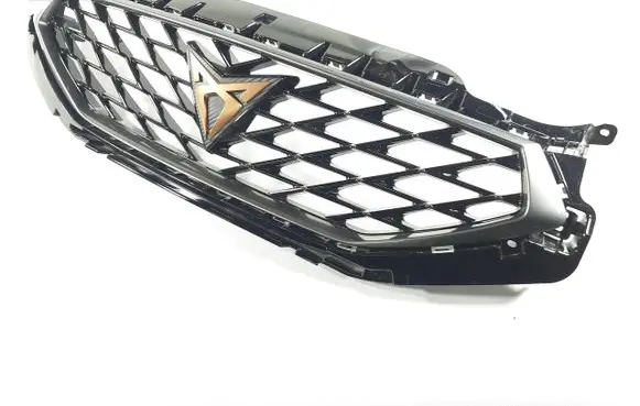 Seat Leon IV Front bumper upper radiator grill