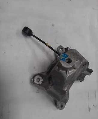 Audi Q7 4M Engine mount bracket 4M0199307AS