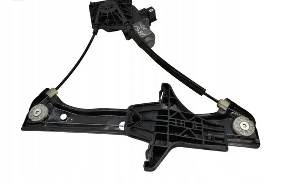 Volkswagen PASSAT B8 Front window lifting mechanism without motor 