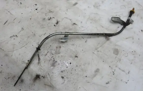 Fiat 500X Oil level dip stick GMAUTO4574097
