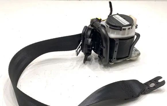 Skoda Superb B8 (3V) Front seatbelt 3063559