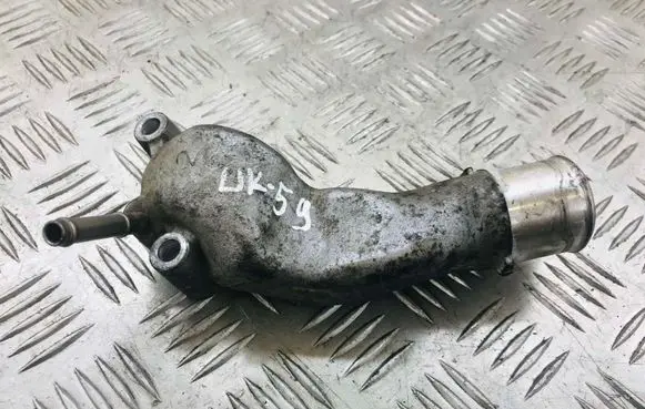 Toyota Avensis T250 Engine coolant pipe/hose