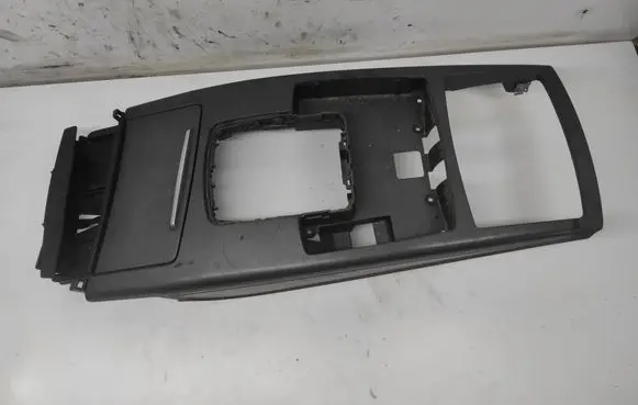 Audi A6 S6 C6 4F Center console 4F1864261 P0103820