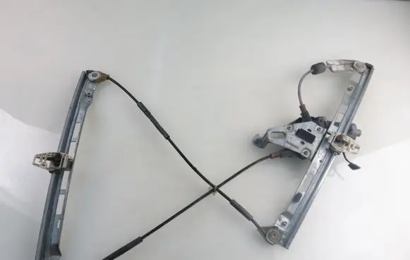 Peugeot 206 Front door window regulator with motor
