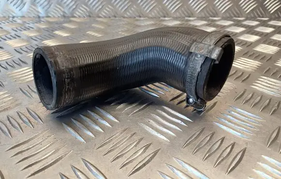 Intercooler hose/pipe