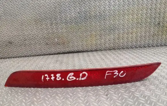 Rear tail light reflector