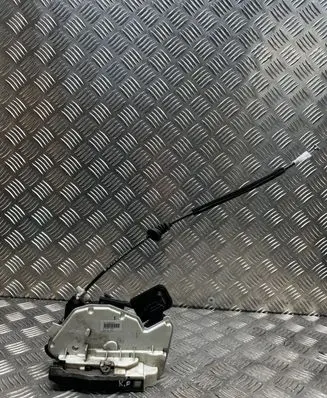 Skoda Yeti (5L) Front door lock 5E2837015