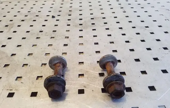 Volvo XC90 Rear suspension camber bolt 