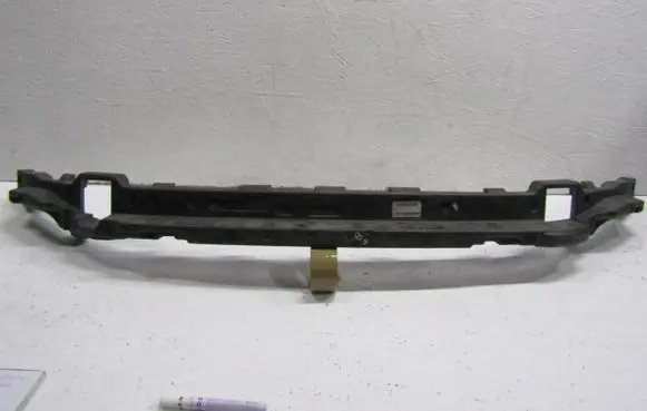 Mini Clubman F54 Front bumper foam support bar 7352339 19708210