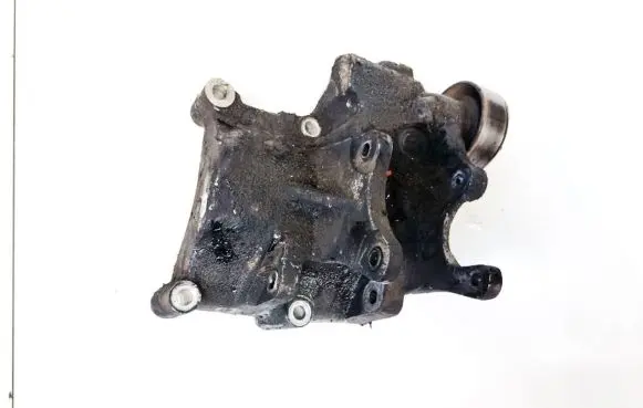 Hyundai Santa Fe Engine mounting bracket