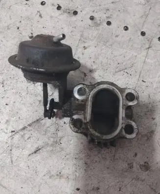 Toyota Avensis T250 Engine shut-off valve 