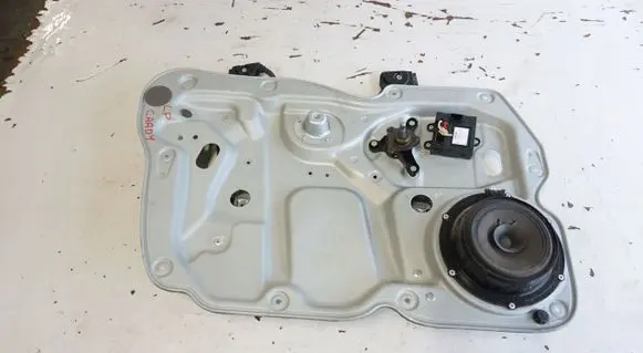 Mazda MX-30 Front door window regulator with motor