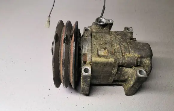 Mazda 626 Air conditioning (A/C) compressor (pump) H12A1AA4DM
