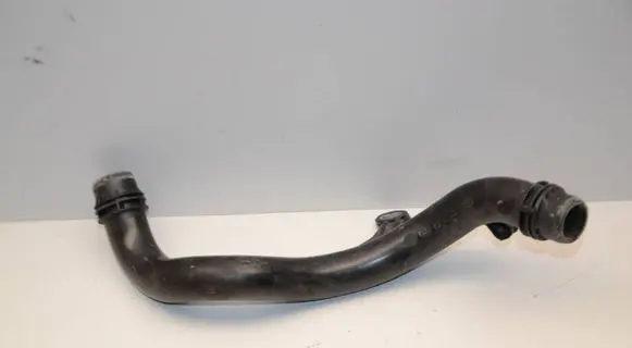 Audi A4 S4 B9 Engine coolant pipe/hose 04L121071G 9440