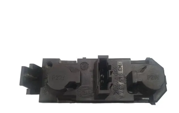 Volkswagen Sharan Tail light bulb cover holder 7M3945257A
