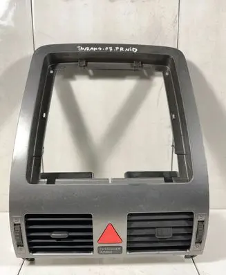 Volkswagen Touran I Dash center air vent grill 1T2819728