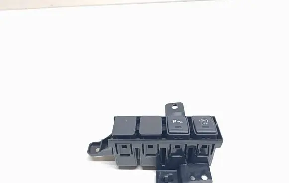 Nissan X-Trail T32 A set of switches 1534C 89CLA