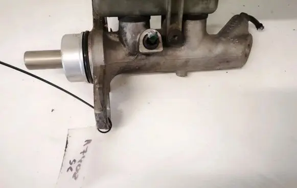 Renault Scenic II - Grand scenic II Master brake cylinder 112879