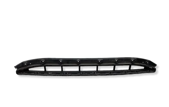 Audi Q3 8U Front bumper lower grill 8U0807683