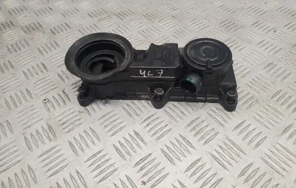 Audi Q7 4M Oil filler cap 06M103495AA 06M103495