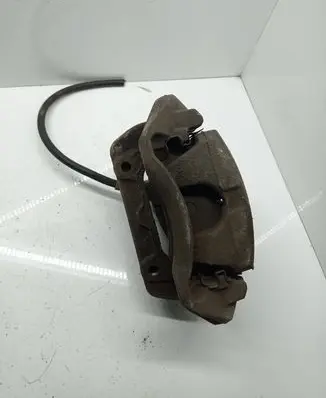 Mercedes-Benz C W203 Front brake caliper
