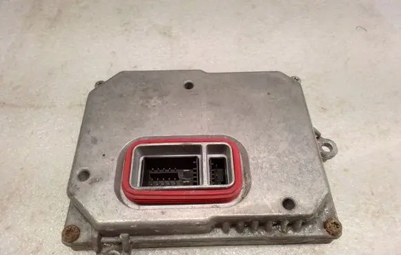 Audi A4 S4 B7 8E 8H Headlight ballast module Xenon 1307329115