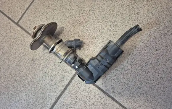 Hyundai i40 AdBlue injector 296302U000
