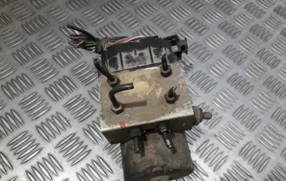 Subaru Legacy ABS Pump 0265216501 240765029217