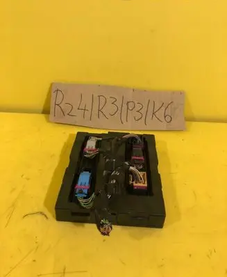 Audi A5 8T 8F Gateway control module RZ4R3P3K6