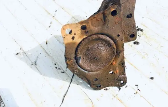 Volkswagen Polo Engine mount bracket 6q0199185n