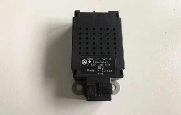 Volkswagen Golf VI Other control units/modules 5M0035570B