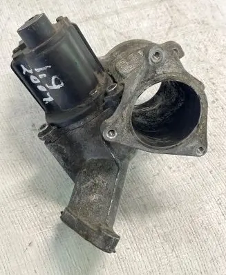 Volkswagen Caddy Throttle valve 03G129637A