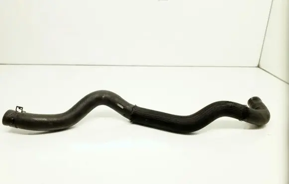 Mazda 5 Engine coolant pipe/hose