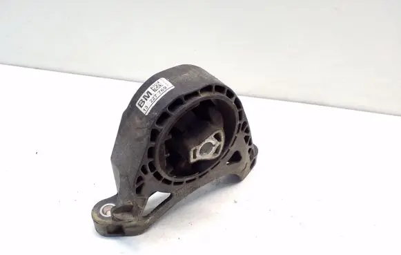 Opel Insignia A Engine mount bracket 13227769