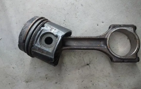 Renault Espace - Grand espace IV Piston with connecting rod