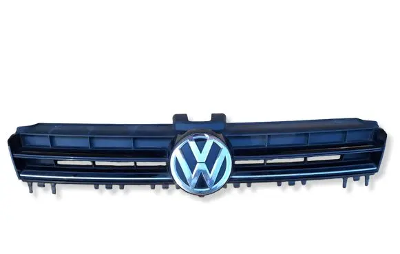 Volkswagen Golf VII Front bumper upper radiator grill 5G0853653E