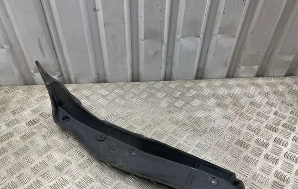 Mercedes-Benz C W205 Fender end trim A2058890125