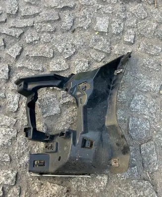 BMW 1 F20 F21 Front bumper mounting bracket 7371739
