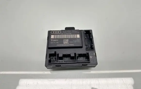 Audi Q7 4L Door control unit/module 4L0959792B 4L0910793B 0033TFJ0001
