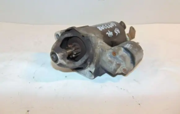 Volkswagen PASSAT B5 Starter motor 012911023 012911023B 0001107068