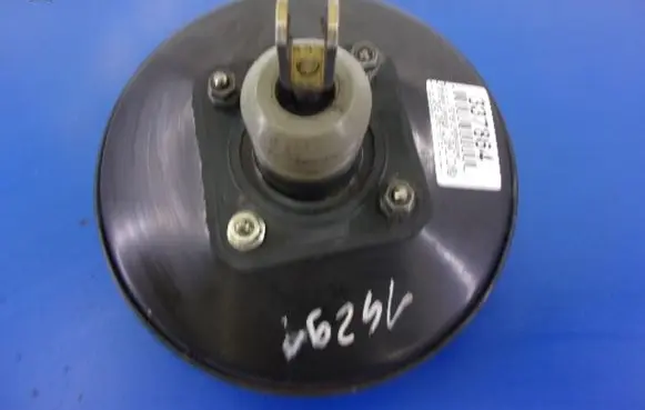 Renault Kangoo I Brake booster 7700308989l