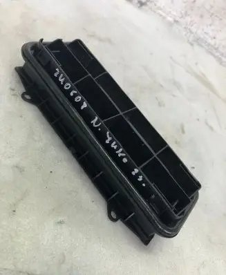 Nissan Juke II F16 Quarter panel pressure vent 8200213712c