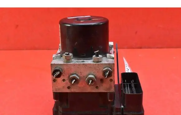 Volvo V60 ABS Pump P31329137
