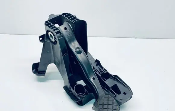 Volkswagen Golf VII Brake pedal 5Q1721058DL