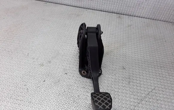 Clutch pedal