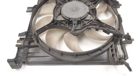 Subaru Levorg Electric radiator cooling fan B140004