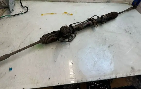 Subaru Legacy Steering rack 231321
