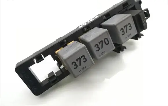 Audi A3 S3 8P Fuse box set 8D0951253