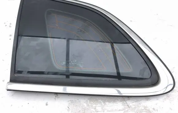 Jeep Cherokee Rear side window 68102217AD