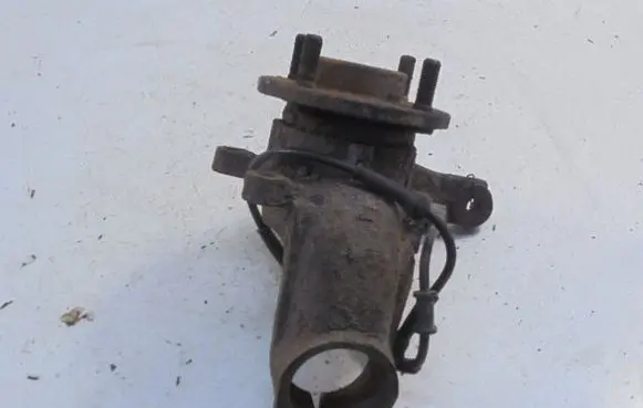 Ford Scorpio Front wheel hub spindle knuckle 
